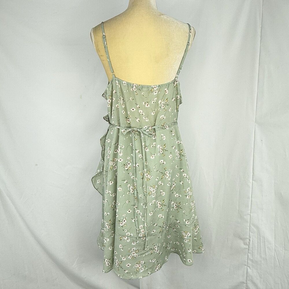 ROMWE Wrap Dress  Green Floral Size US 14 Summer Dress - Picture 5 of 16